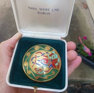 Tara Ware Dublin Pin